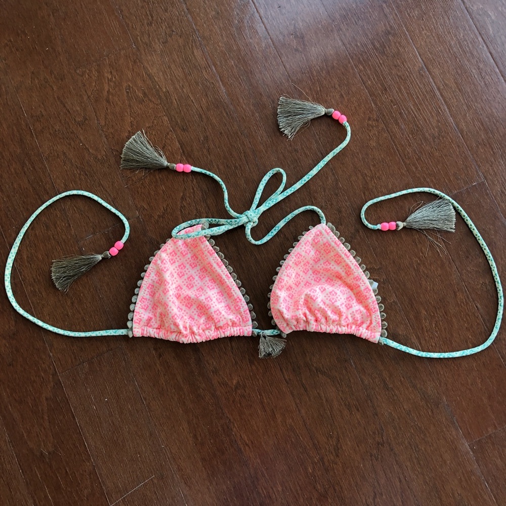 *SOLD* Victoria Secret Bikini Top, Size Medium